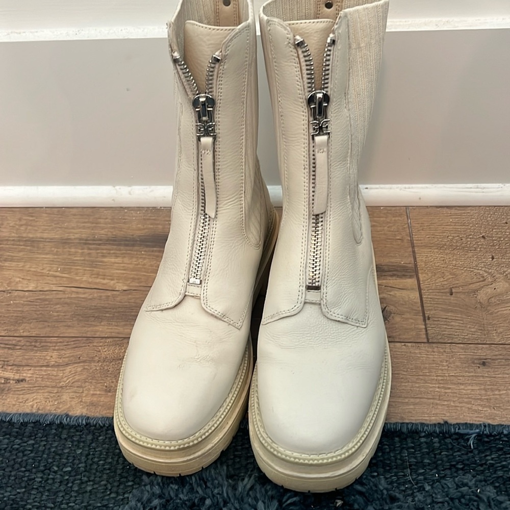 Cream slightly worn combat boot leather by Sam Edelman size 8